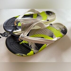 Crocs woman’s size 11 men’s size 9 brand new